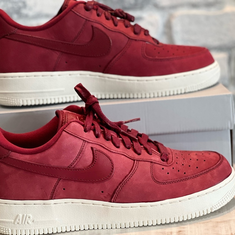 Nike Air Force 1 Premium Team Red DR9503-600 Team Red Size 9.5m 11w